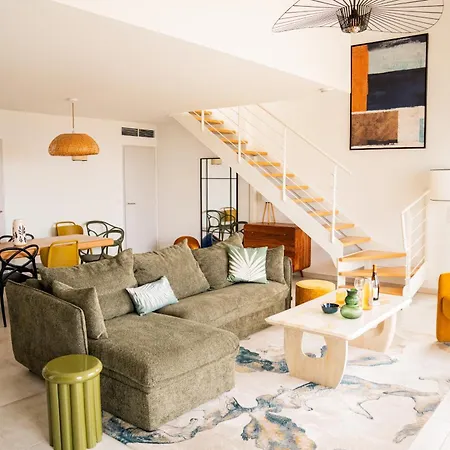 Superbe En Duplex Pour 8 Personnes *